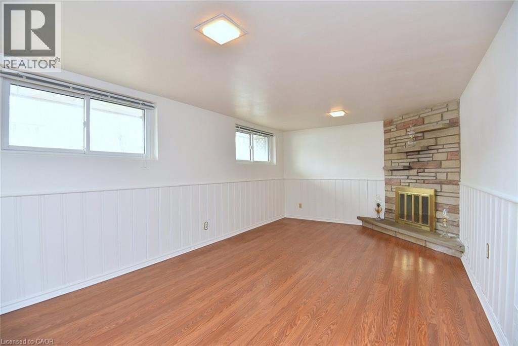 4 Bermuda Court, Hamilton, ON - Indoor Photo Showing Other Room With Fireplace