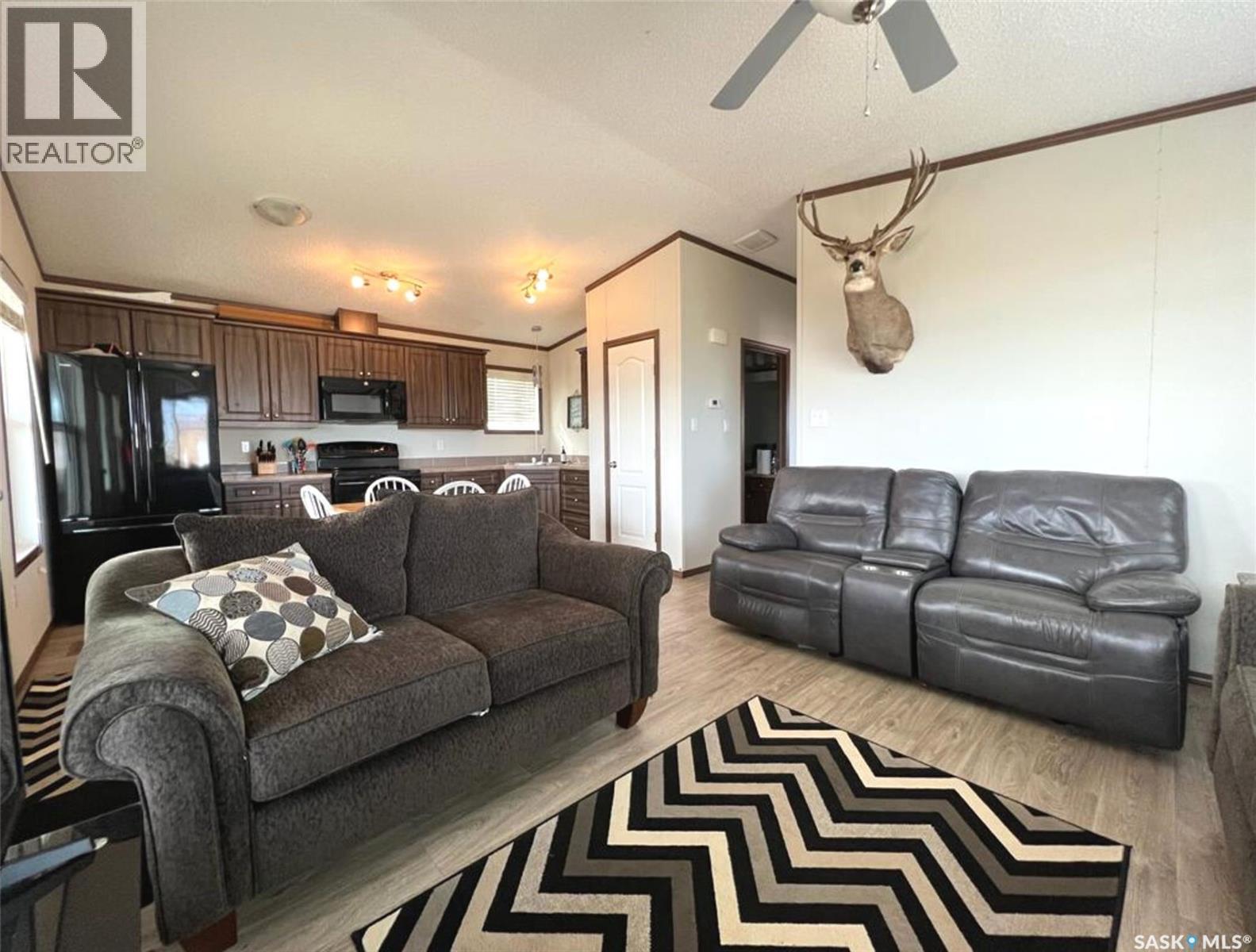 701 Pebble Drive, Webb Rm No. 138, SK - Indoor Photo Showing Living Room