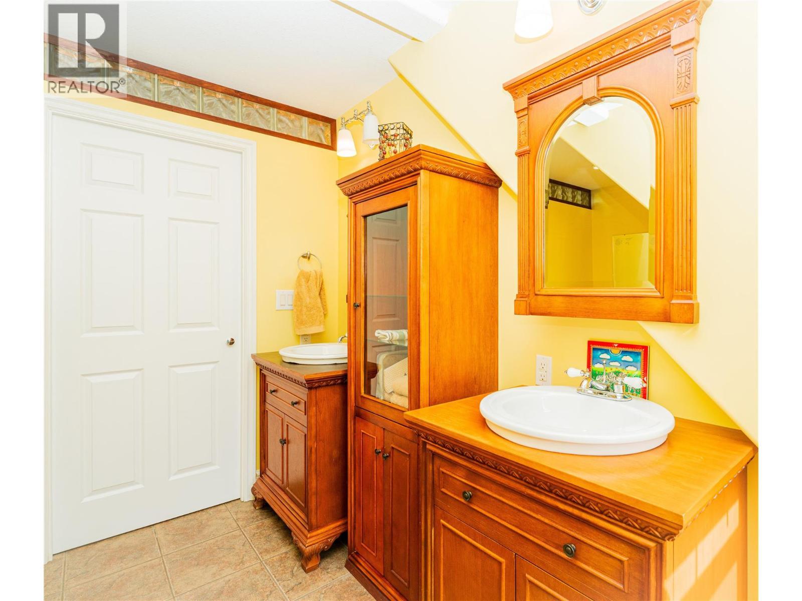 114 Skye Blue Loop, Princeton, BC - Indoor Photo Showing Bathroom