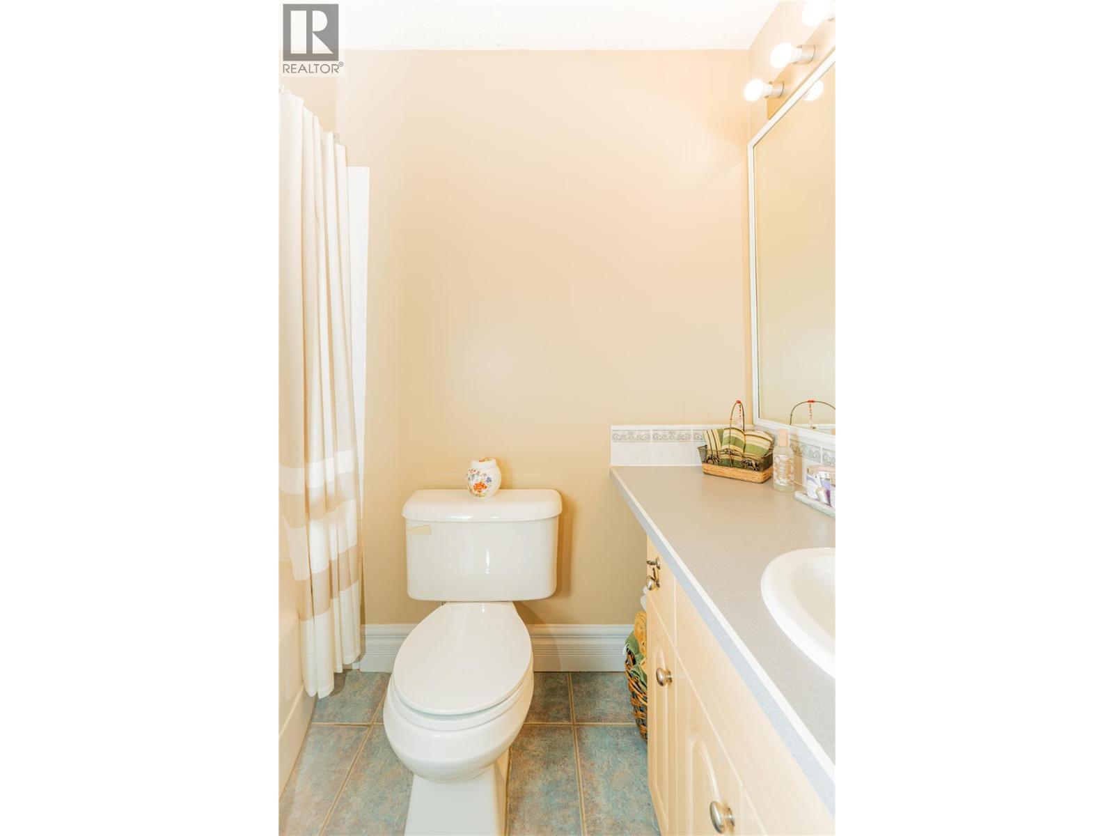 114 Skye Blue Loop, Princeton, BC - Indoor Photo Showing Bathroom