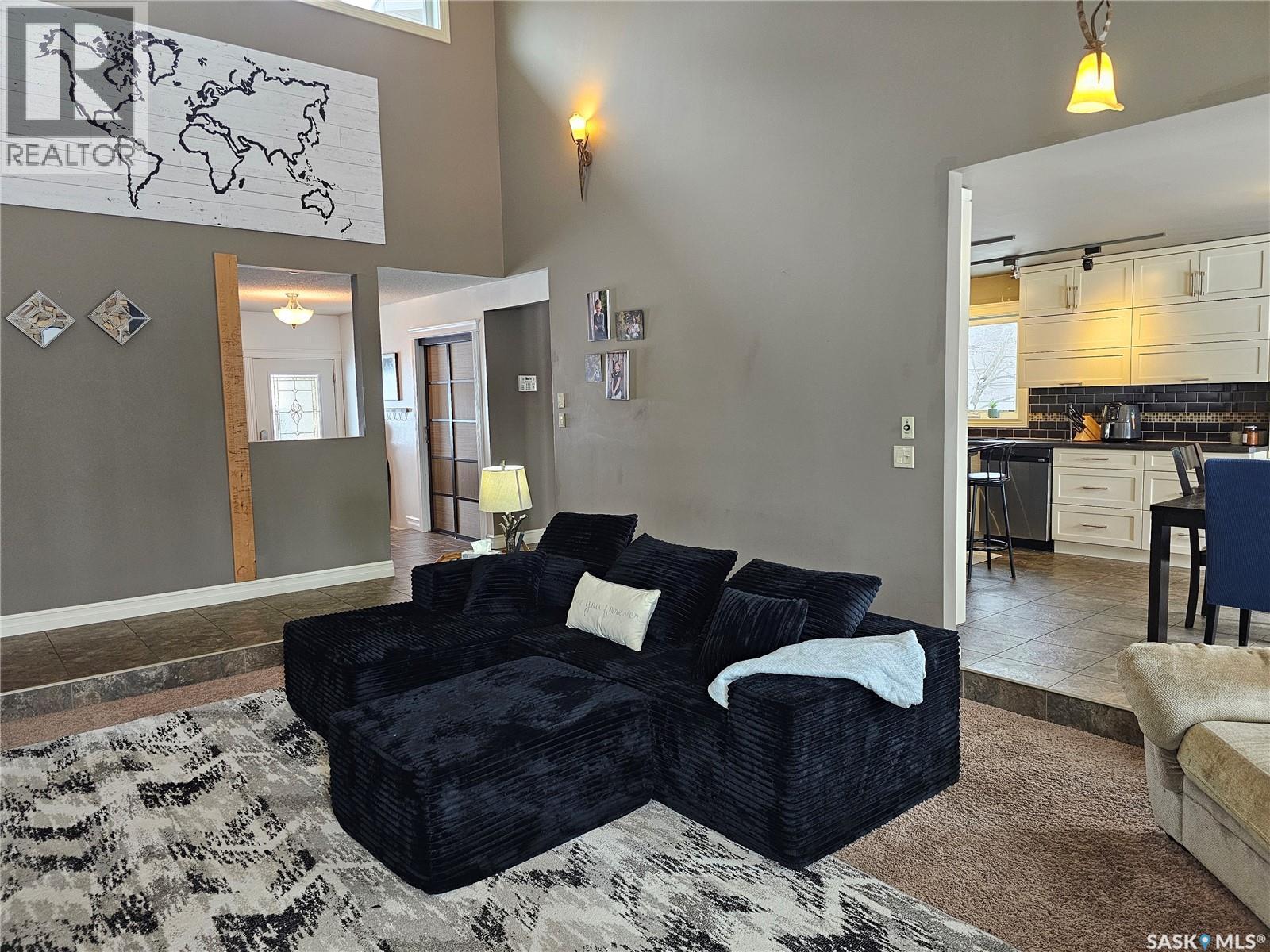 26 Barnes Crescent, Humboldt, SK - Indoor Photo Showing Living Room