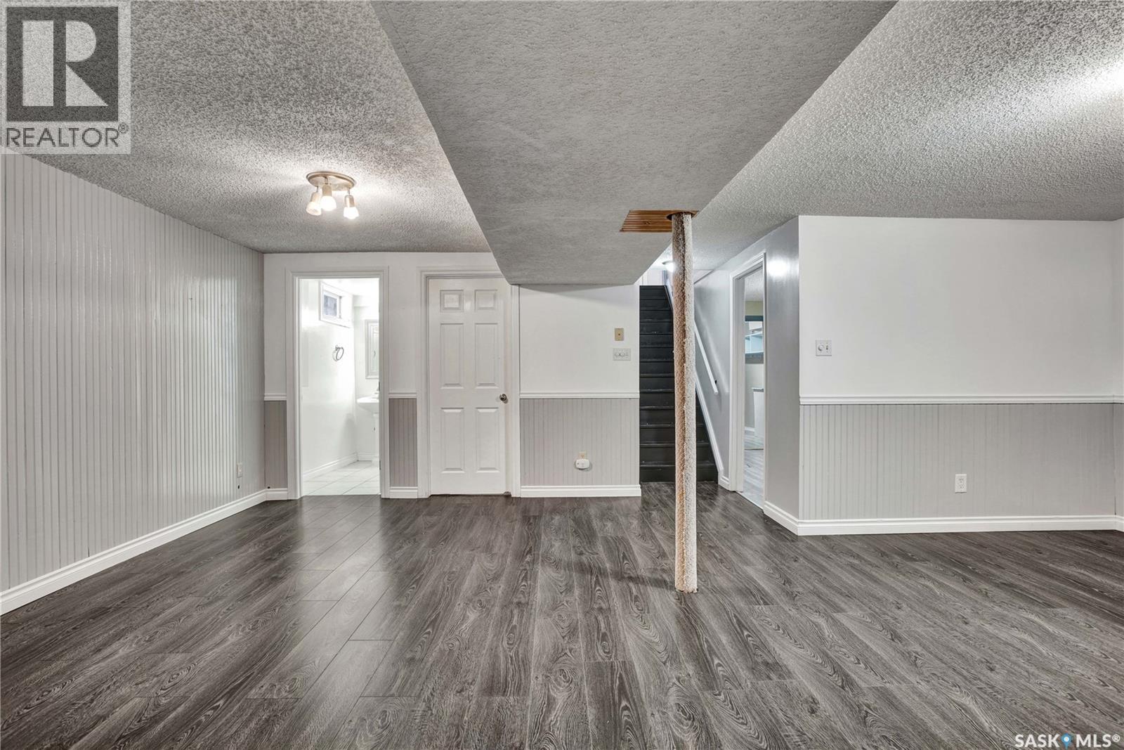 419 Hull Crescent, Saskatoon, SK - Indoor Photo Showing Other Room