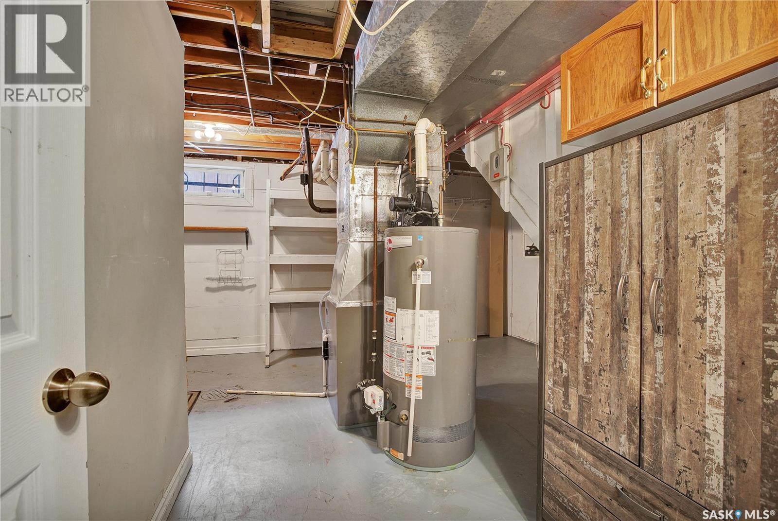 419 Hull Crescent, Saskatoon, SK - Indoor Photo Showing Basement