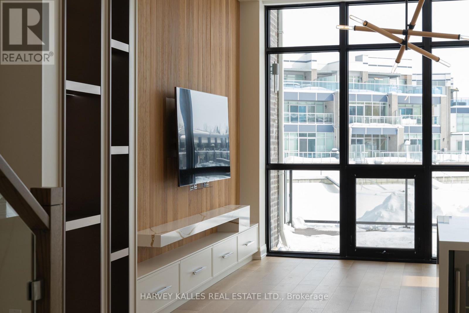 3711 Riva Avenue, Innisfil, ON - Indoor Photo Showing Other Room