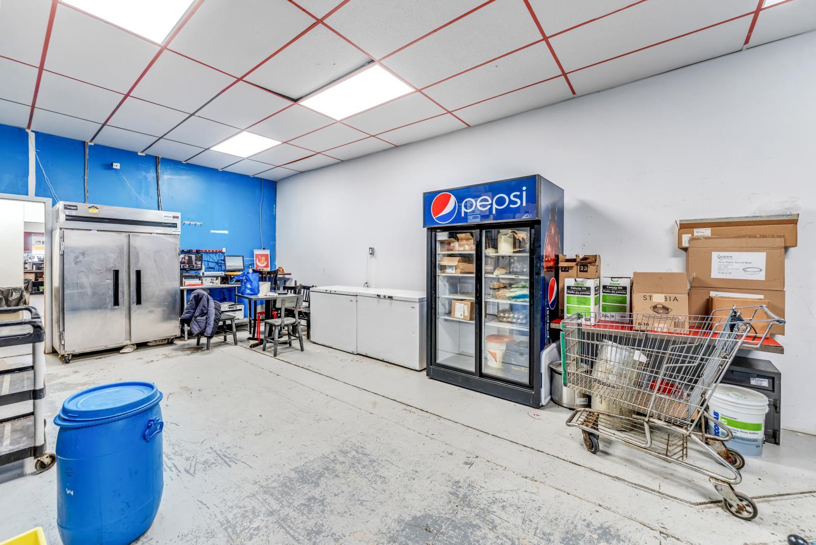 392 St Albert Trl, St. Albert, AB