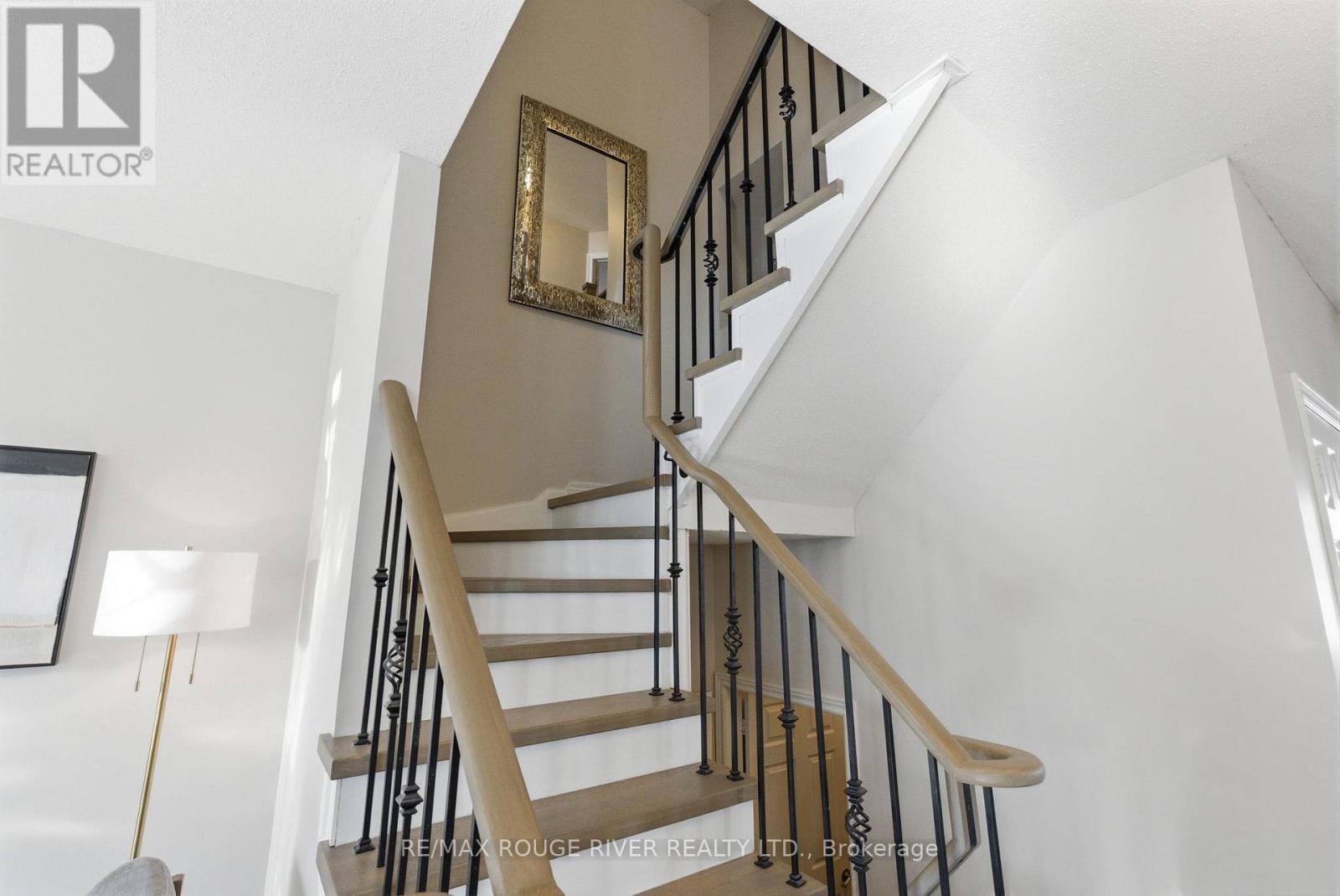 46 Sandford Crescent, Whitby (Rolling Acres), ON - Indoor Photo Showing Other Room