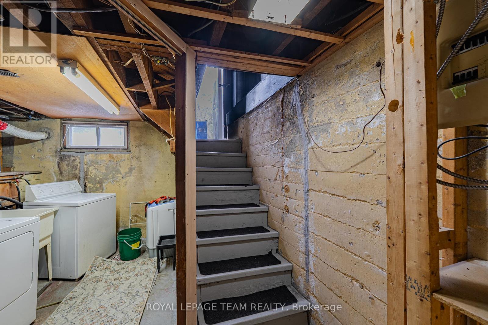 951 Merivale Road, Ottawa, ON - Indoor Photo Showing Laundry Room