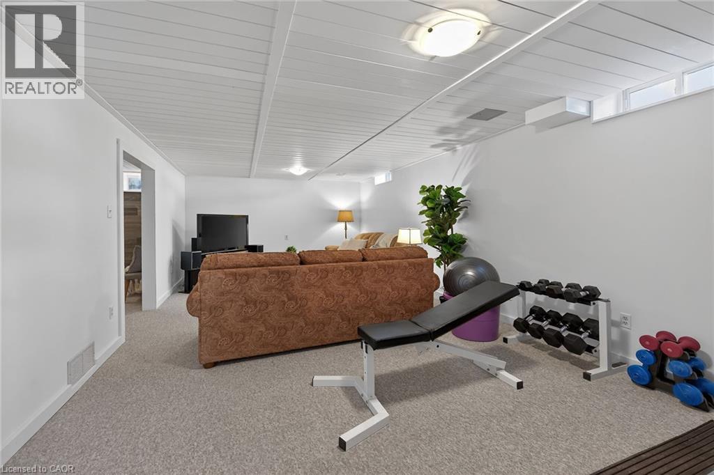 35 Highland Boulevard, Caledonia, ON - Indoor