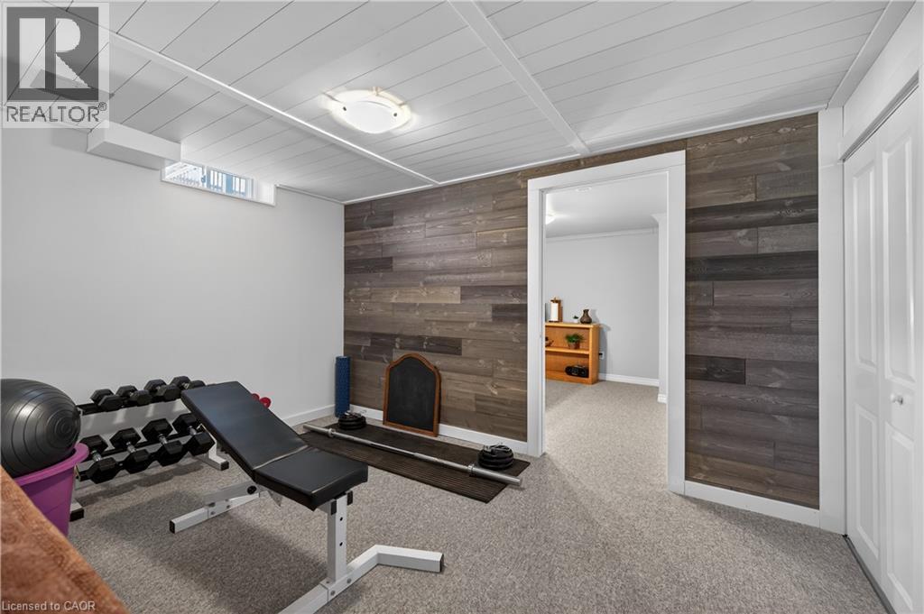 35 Highland Boulevard, Caledonia, ON - Indoor