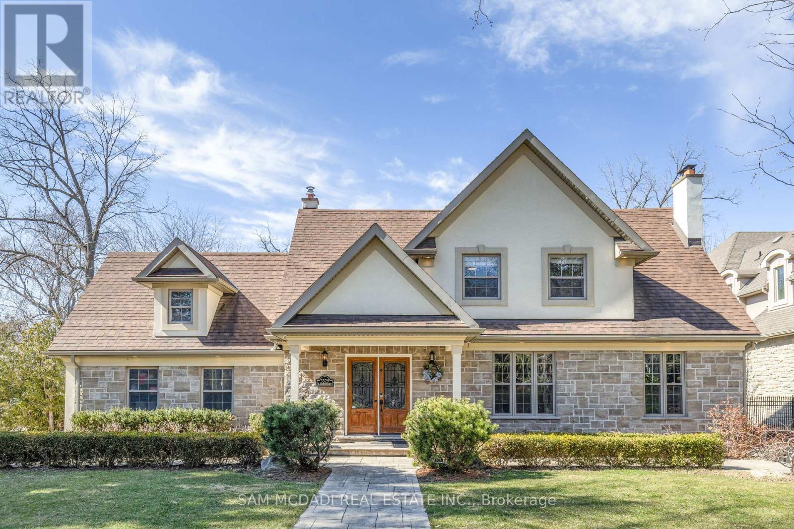 3325 Lakeshore Road, Burlington, ON - Outdoor With Facade