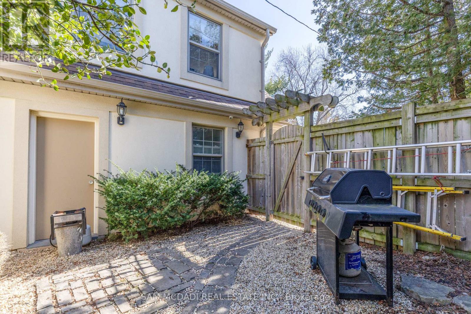 3325 Lakeshore Road, Burlington, ON - Outdoor With Exterior