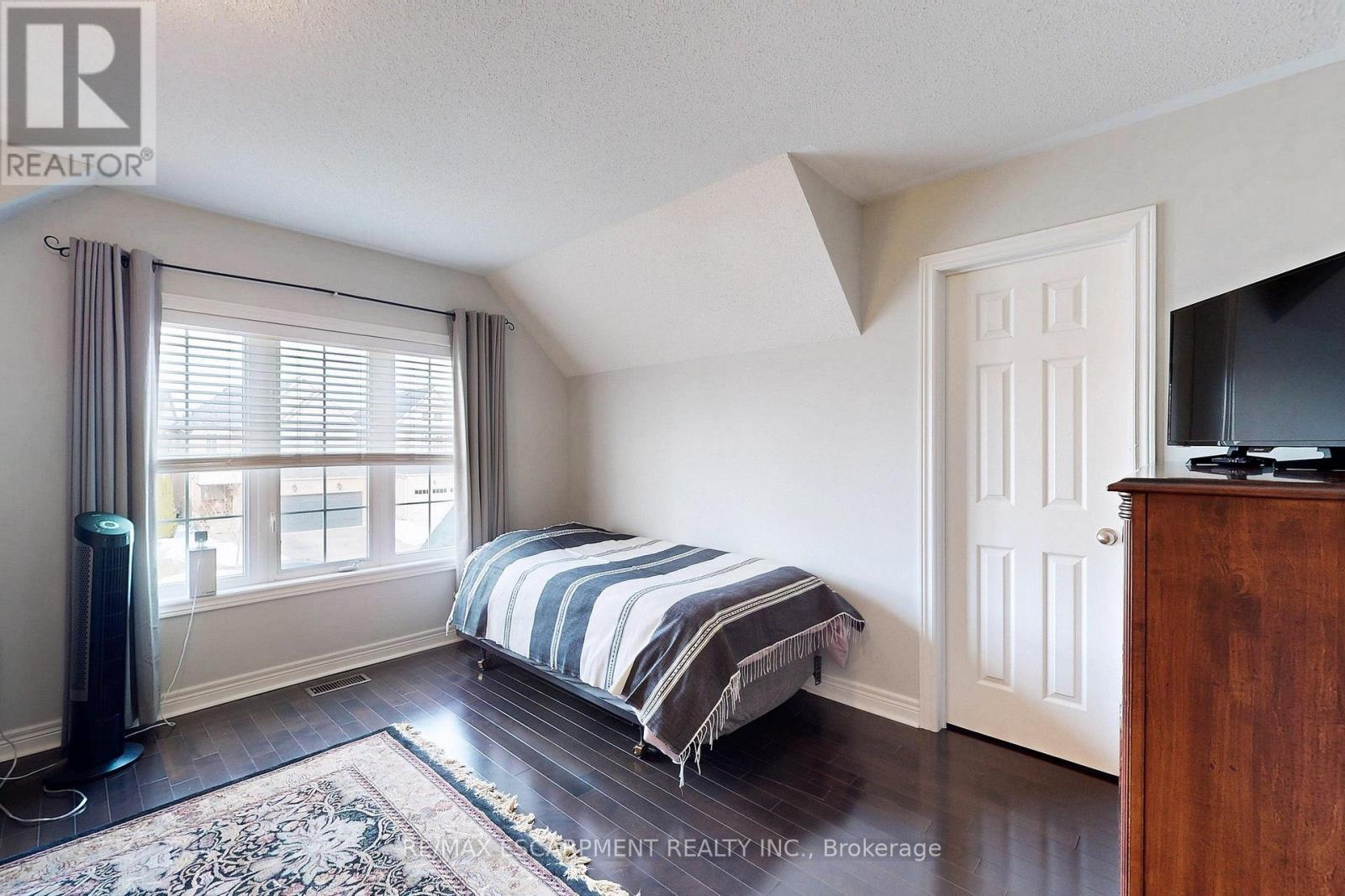 4176 Saunders Crescent, Burlington, ON - Indoor Photo Showing Bedroom