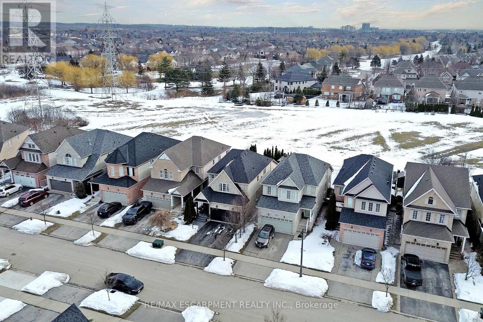 4176 Saunders Crescent, Burlington, ON - Outdoor