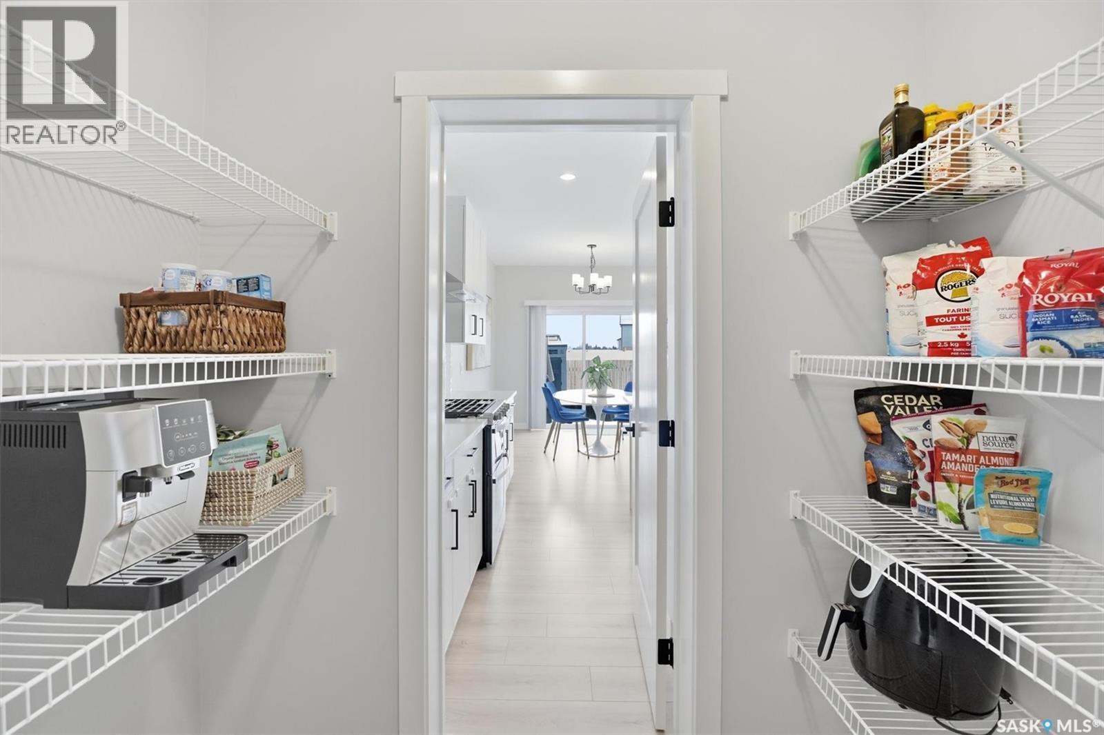 406 Chelsom Manor, Saskatoon, SK - Indoor