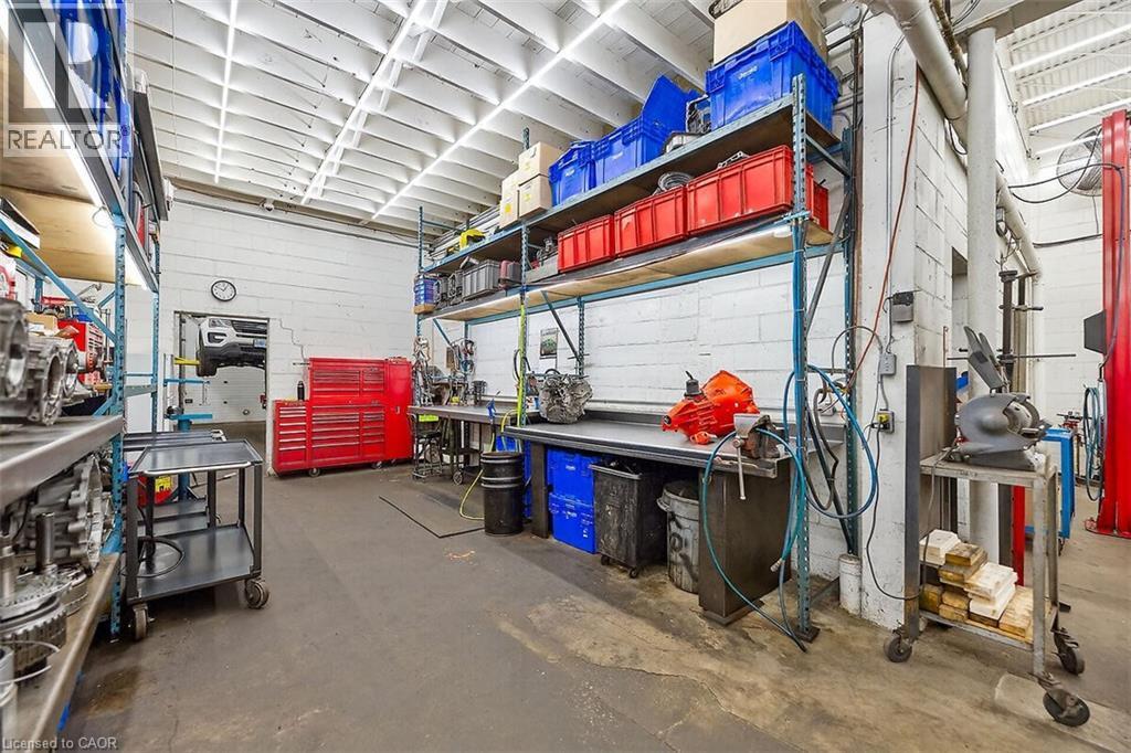 100 Stapleton Avenue, Hamilton, ON