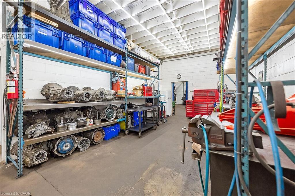 100 Stapleton Avenue, Hamilton, ON