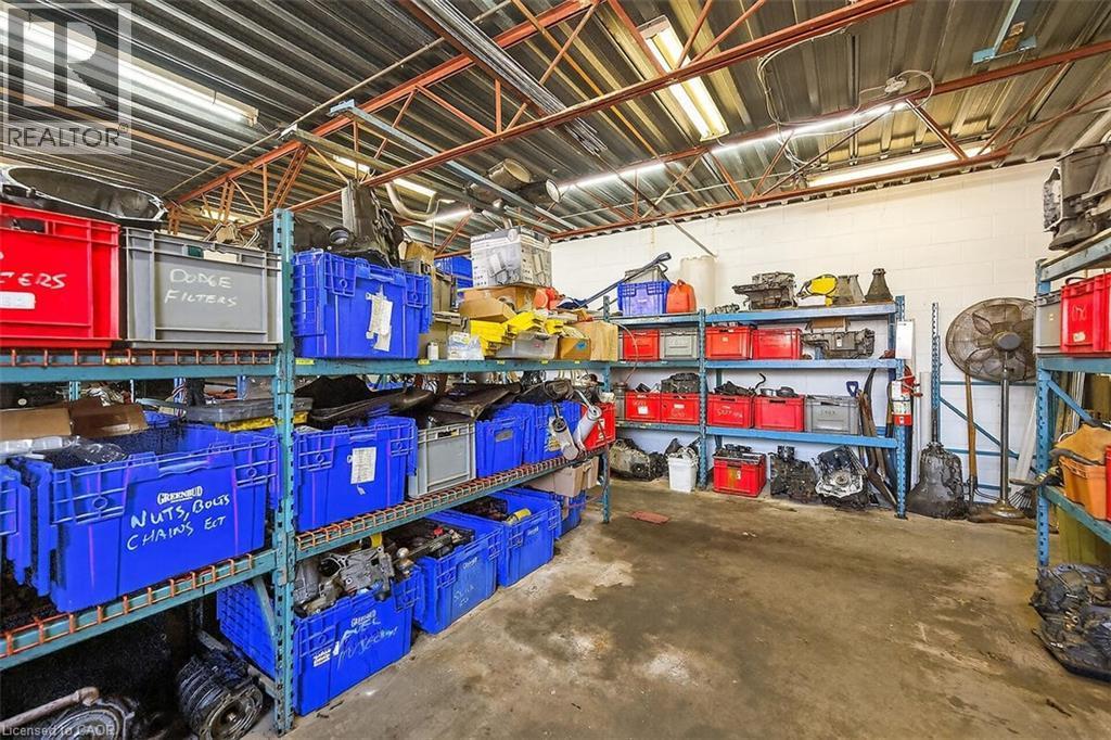 100 Stapleton Avenue, Hamilton, ON