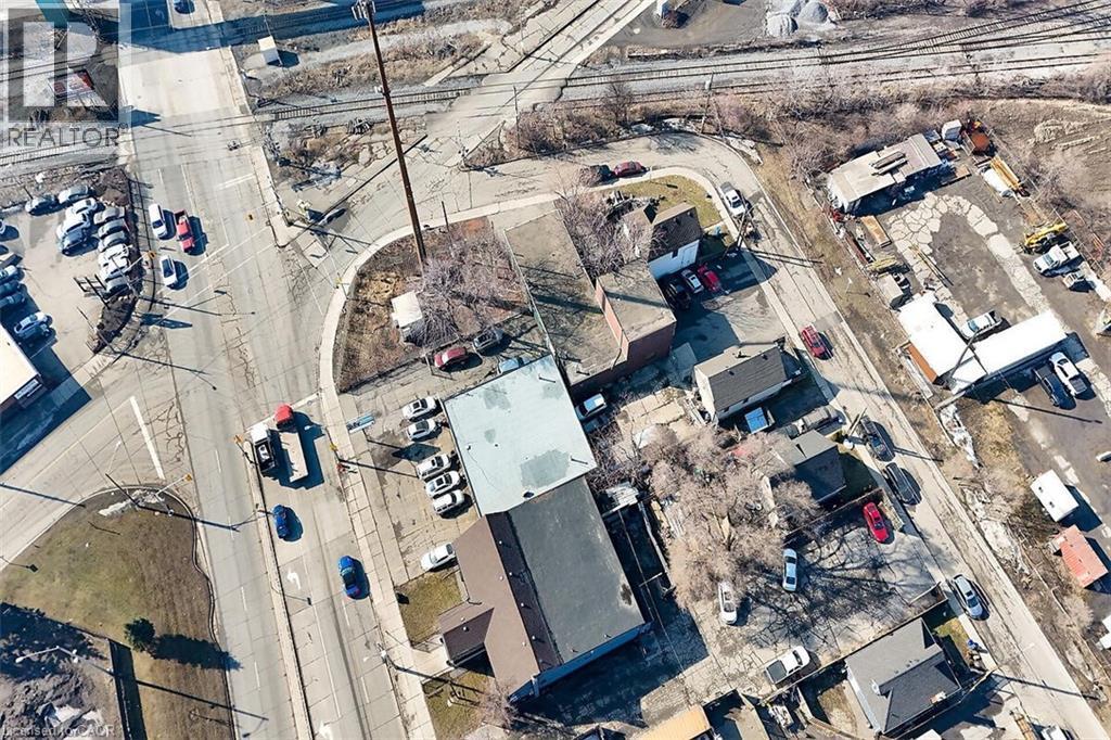 100 Stapleton Avenue, Hamilton, ON