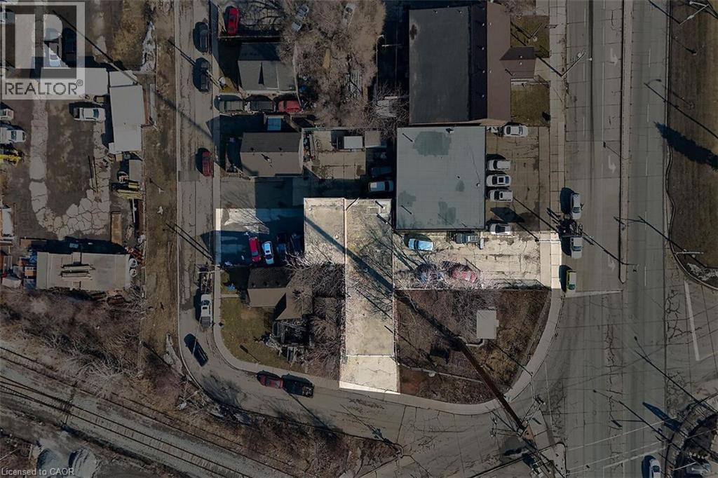 100 Stapleton Avenue, Hamilton, ON
