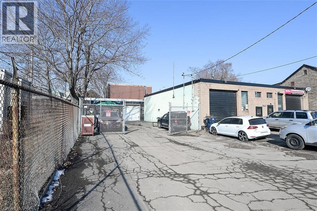 100 Stapleton Avenue, Hamilton, ON