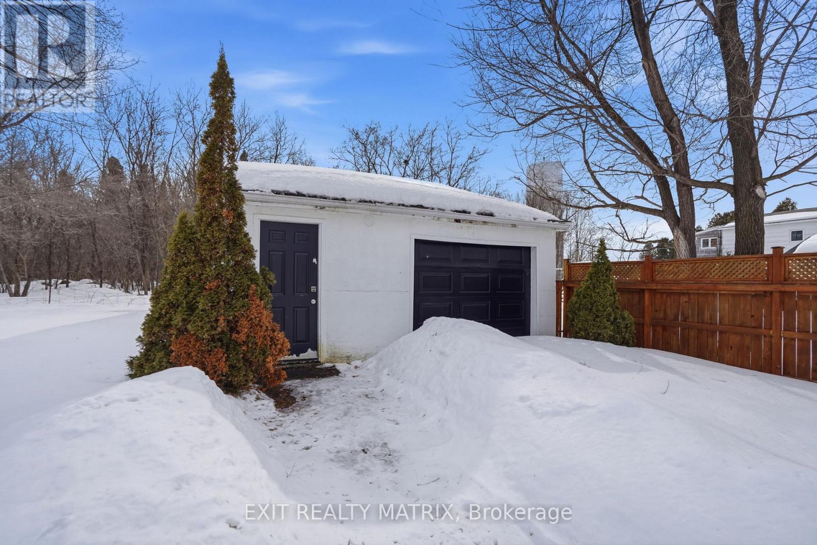 635 Front Road W, Champlain, ON - Outdoor