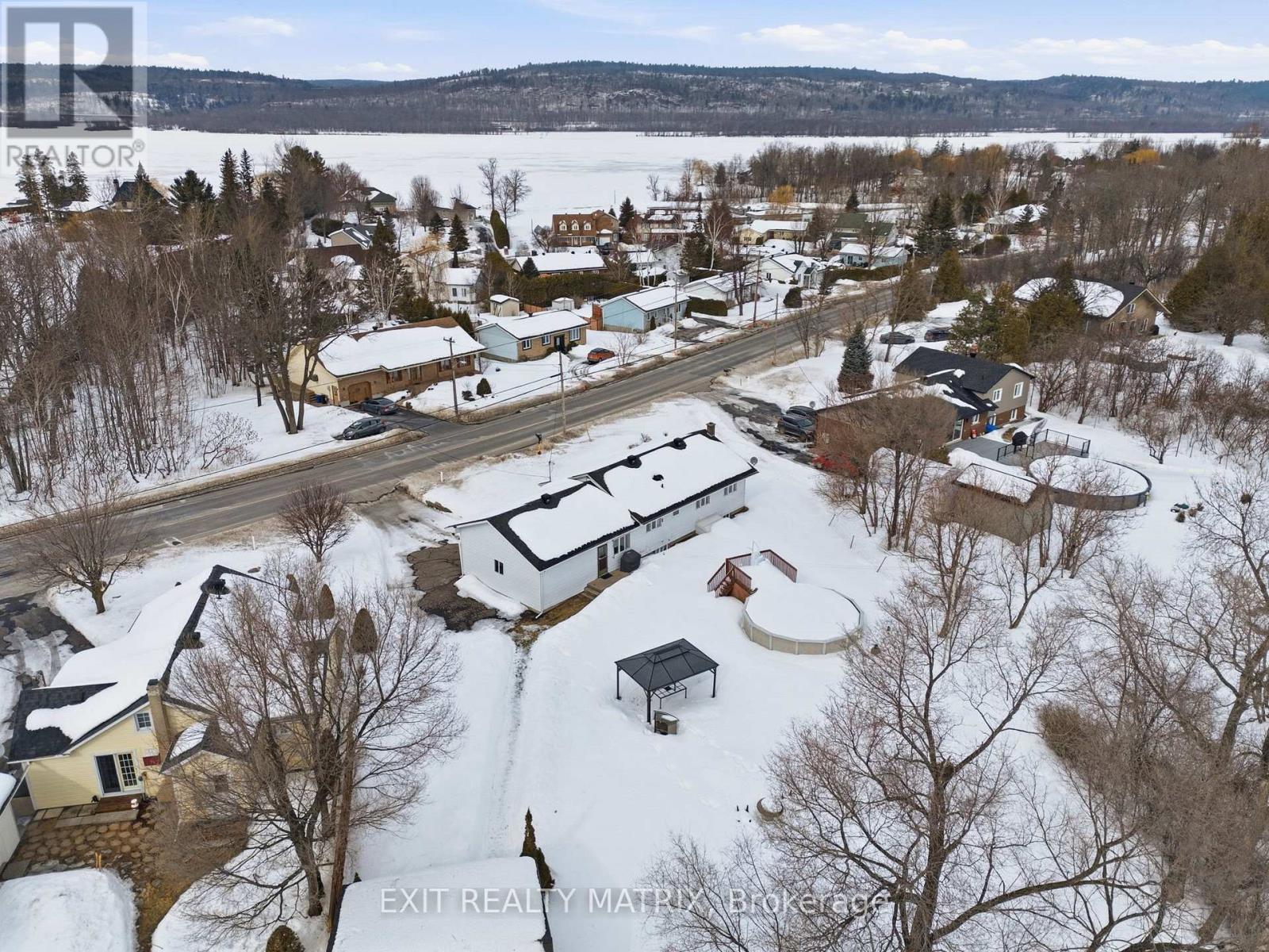 635 Front Road W, Champlain, ON - Outdoor With Body Of Water With View