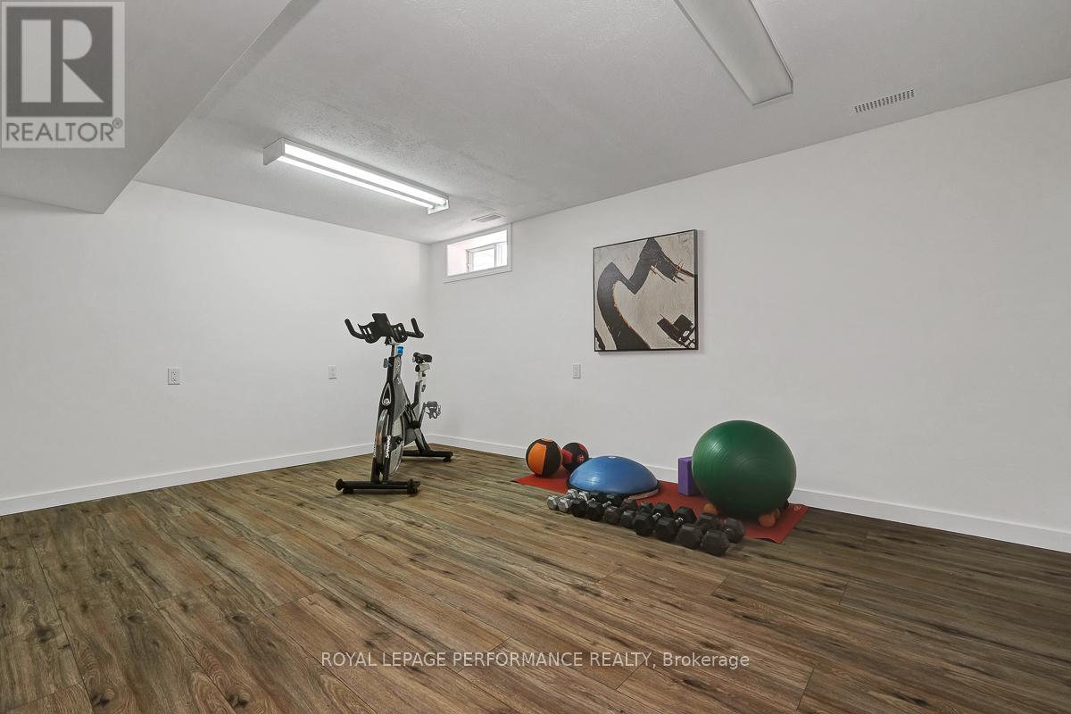 321 Donald Street, Ottawa, ON - Indoor Photo Showing Gym Room
