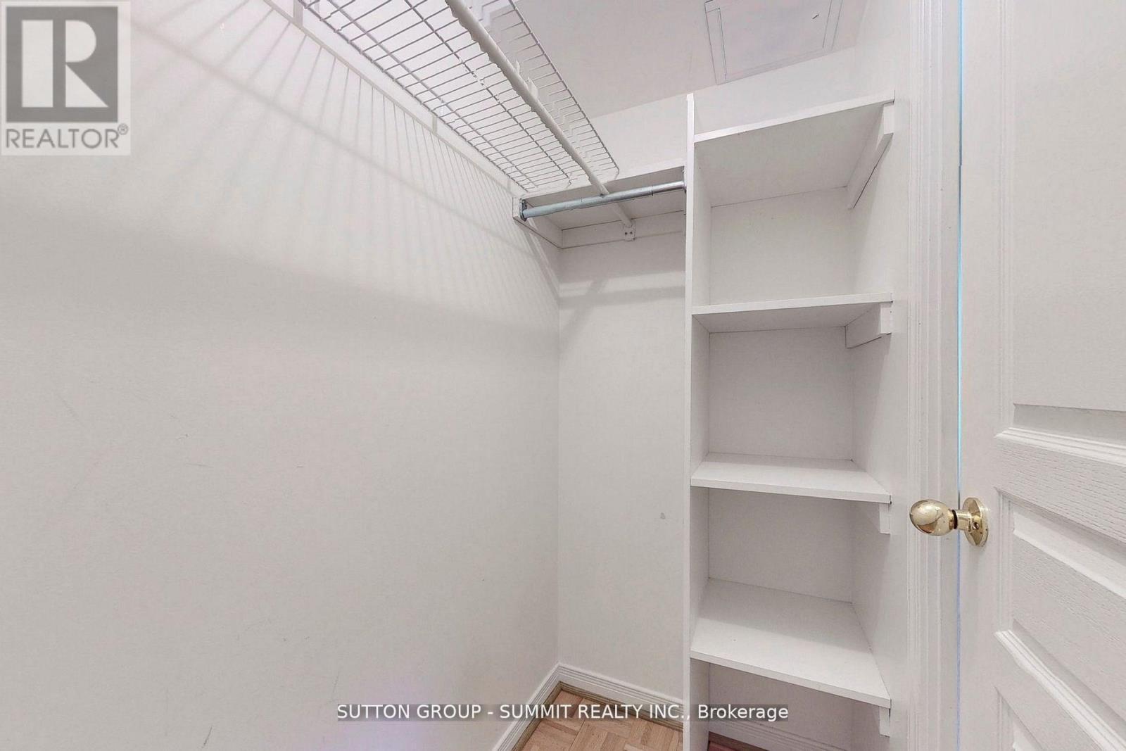 1203 - 2565 Erin Centre Boulevard, Mississauga, ON - Indoor With Storage