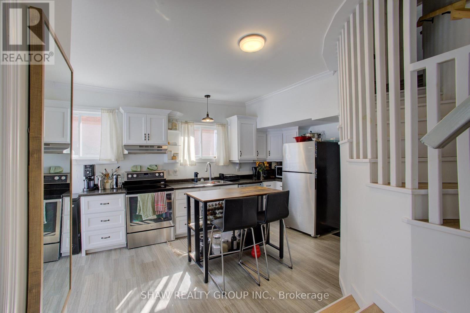 101 John Street, North Huron, ON - Indoor Photo Showing Kitchen