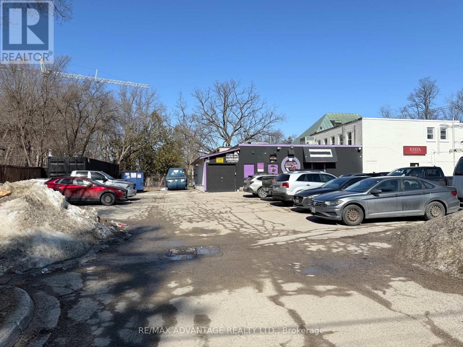Parking lot - 1135 Richmond Street, London East (East B), ON
