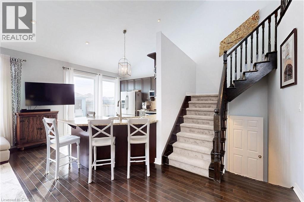 4176 Saunders Crescent, Burlington, ON - Indoor