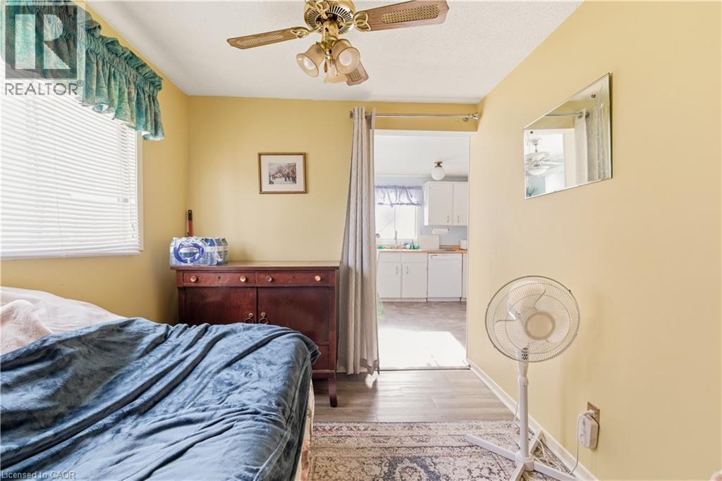104 Rolling Meadows Drive, Kitchener, ON - Indoor Photo Showing Bedroom