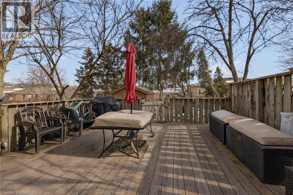 104 Rolling Meadows Drive, Kitchener, ON - Outdoor
