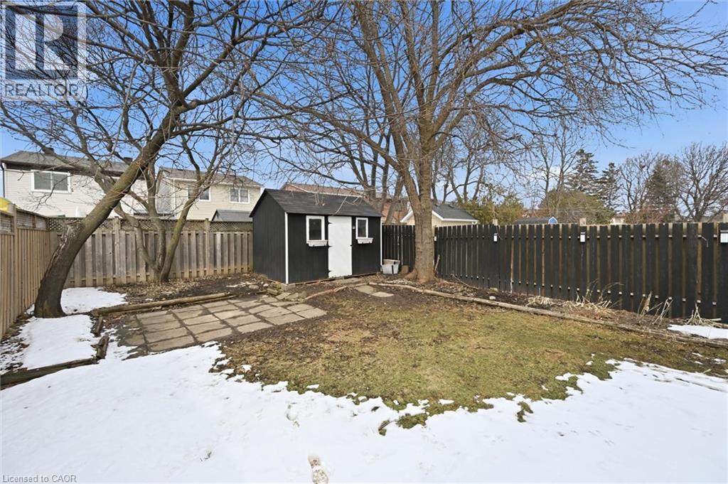 2223 Manchester Drive, Burlington, ON - Outdoor
