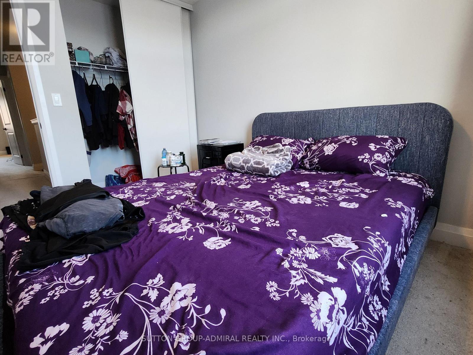 984 Crowsnest Hollow, Pickering, ON - Indoor Photo Showing Bedroom