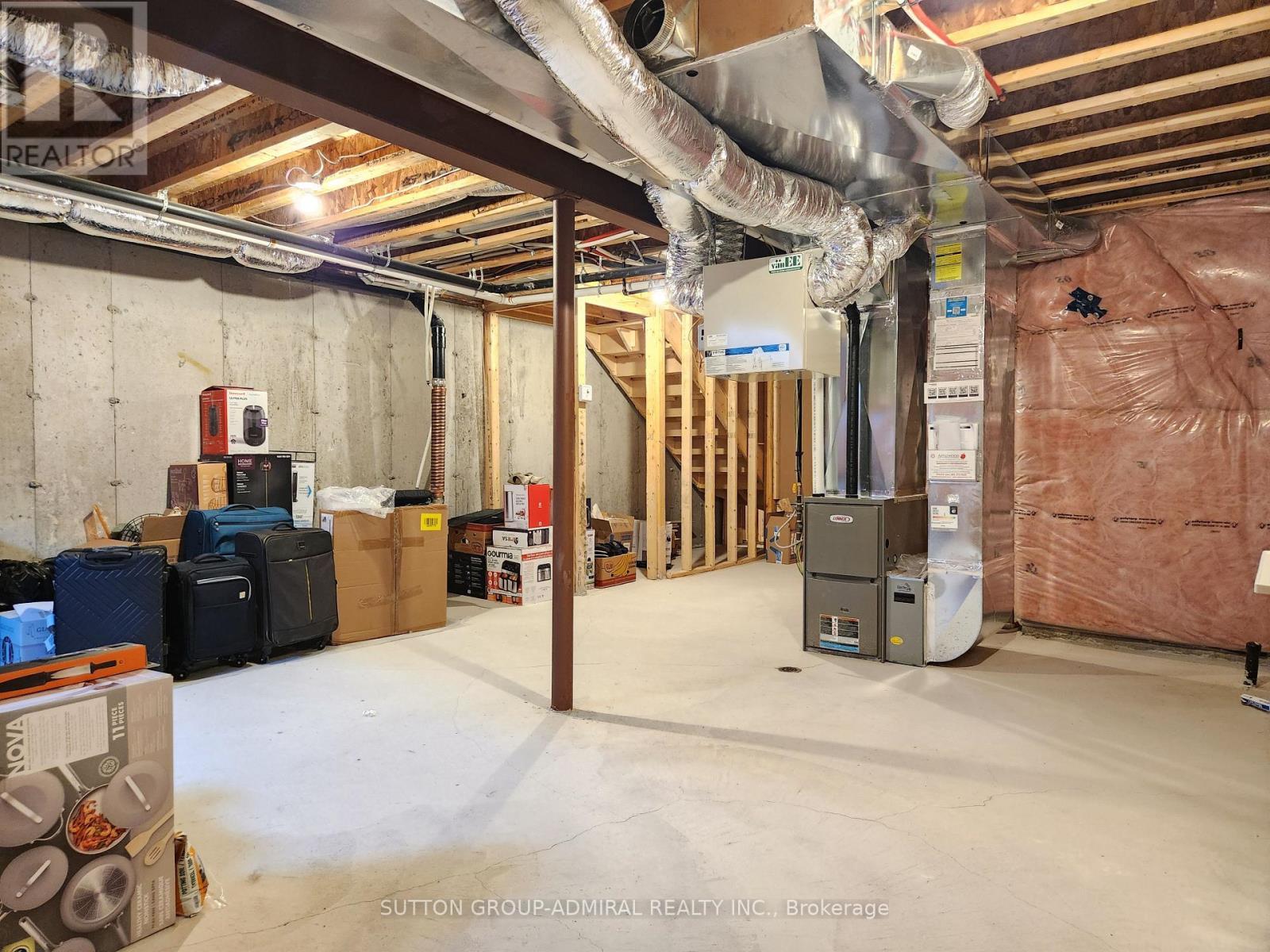 984 Crowsnest Hollow, Pickering, ON - Indoor Photo Showing Basement