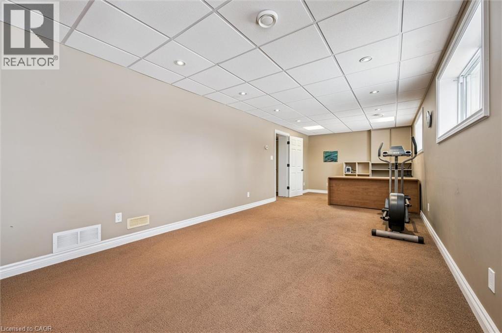 224 Lincoln Road, Waterloo, ON - Indoor Photo Showing Other Room