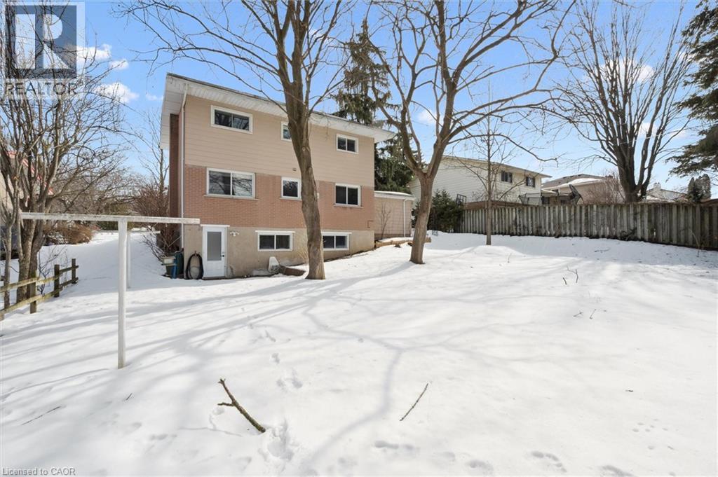 224 Lincoln Road, Waterloo, ON - Outdoor