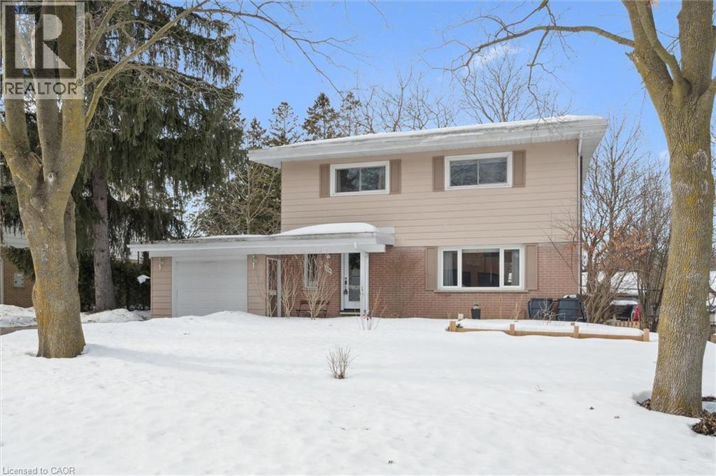 224 Lincoln Road, Waterloo, ON - Outdoor