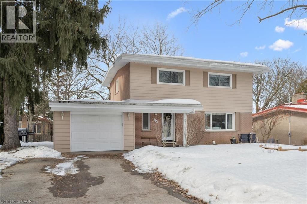 224 Lincoln Road, Waterloo, ON - Outdoor