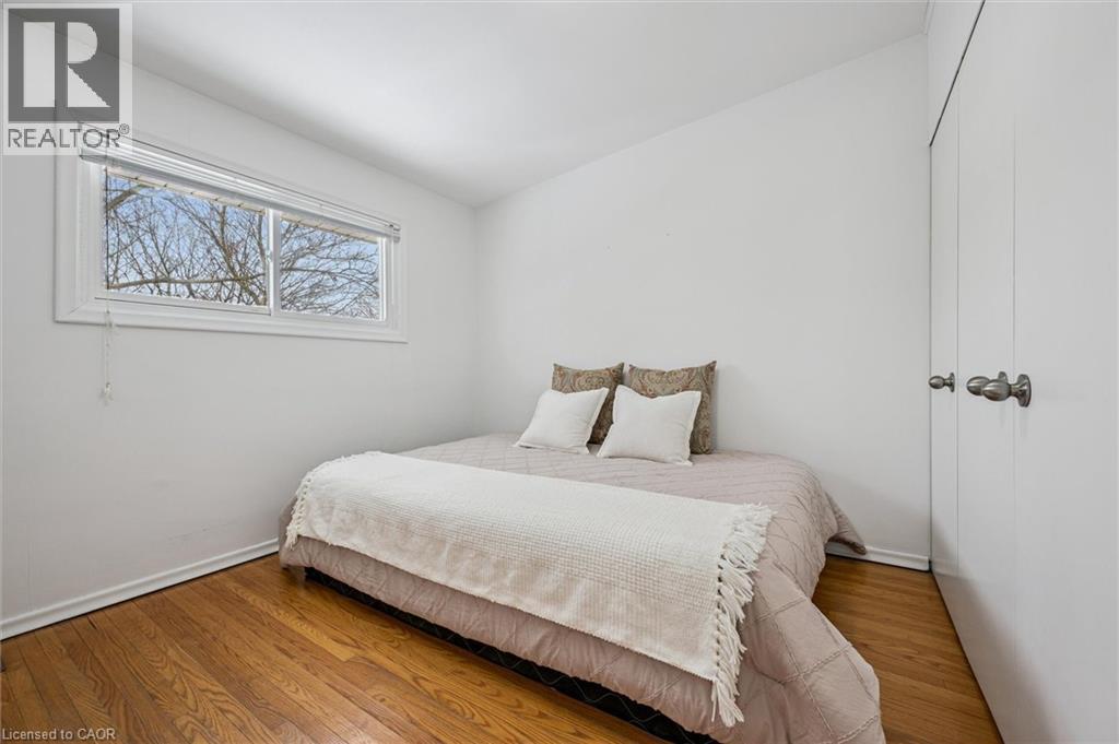 224 Lincoln Road, Waterloo, ON - Indoor Photo Showing Bedroom