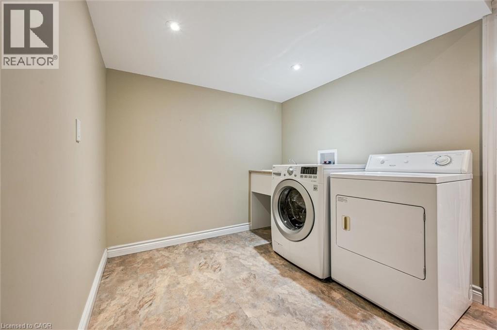 224 Lincoln Road, Waterloo, ON - Indoor Photo Showing Laundry Room