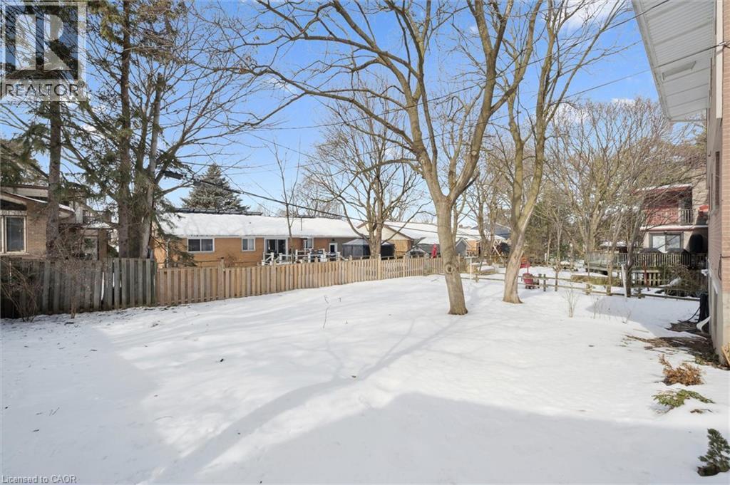 224 Lincoln Road, Waterloo, ON - Outdoor
