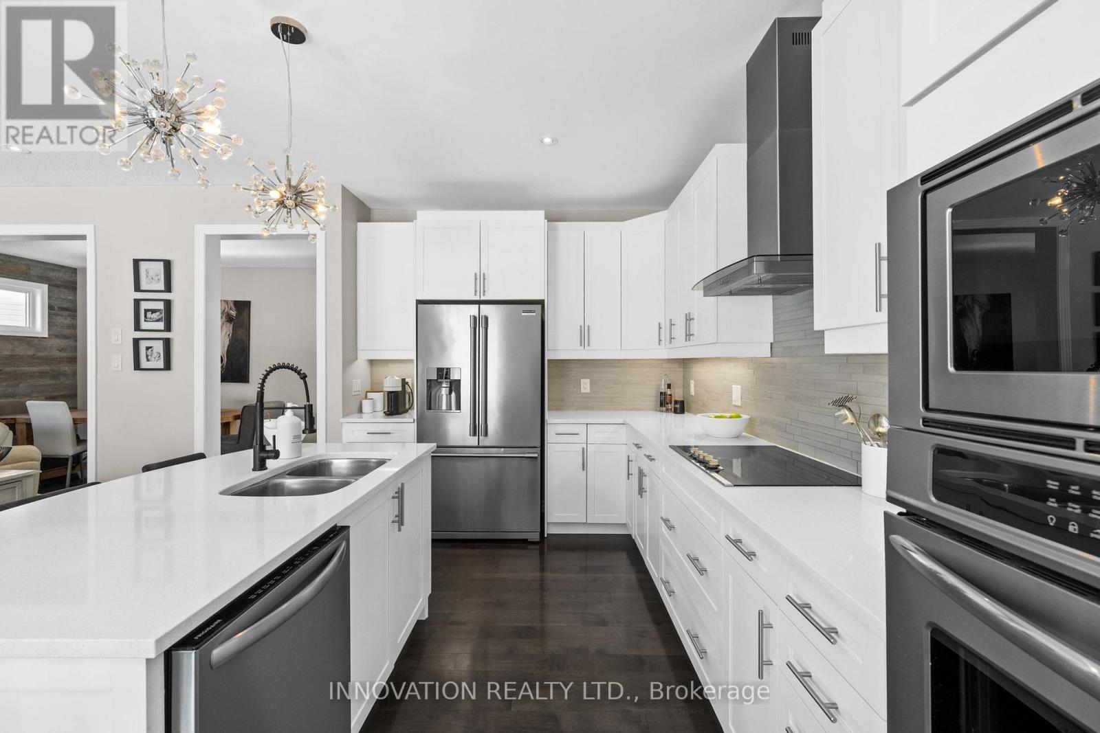 304 Eucalyptus Circle, Ottawa, ON - Indoor Photo Showing Kitchen With Stainless Steel Kitchen With Double Sink With Upgraded Kitchen
