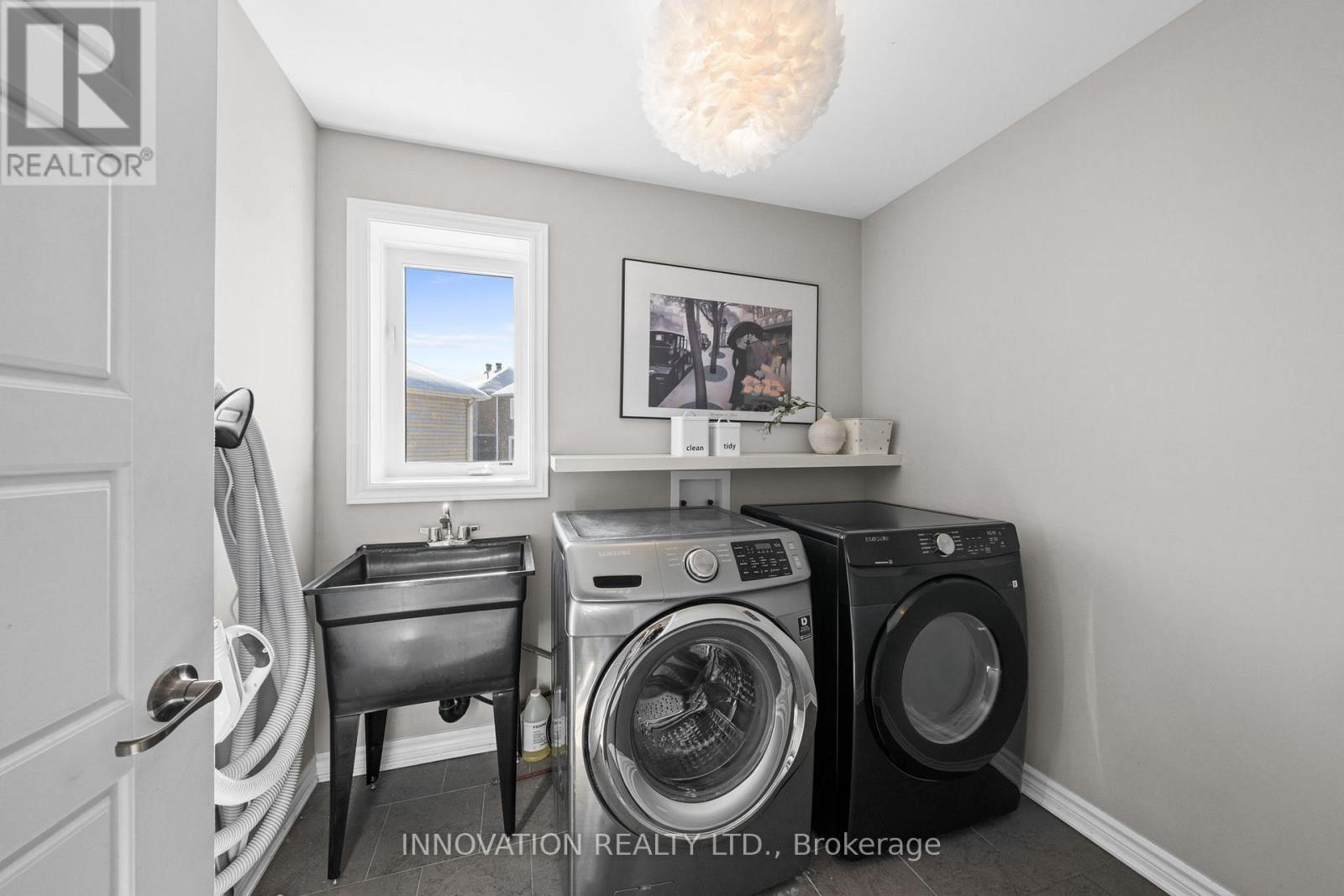 304 Eucalyptus Circle, Ottawa, ON - Indoor Photo Showing Laundry Room