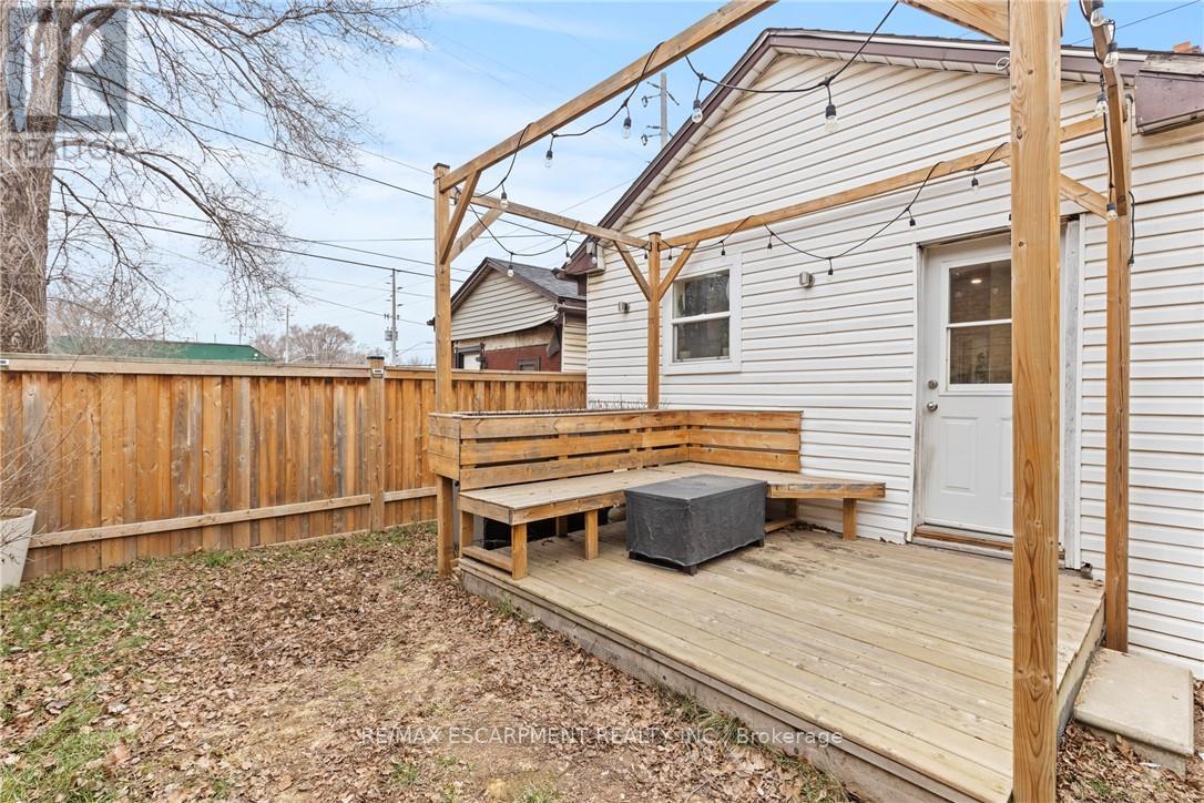 199 Barton Street W, Hamilton, ON - Outdoor With Deck Patio Veranda With Exterior