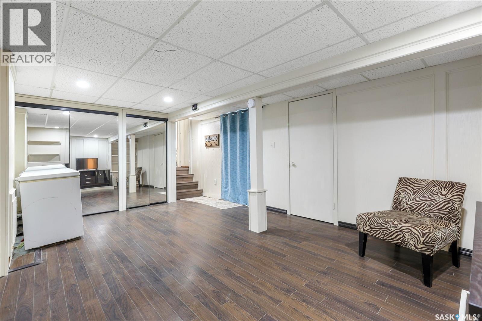 251 Hanley Crescent, Regina, SK - Indoor Photo Showing Other Room