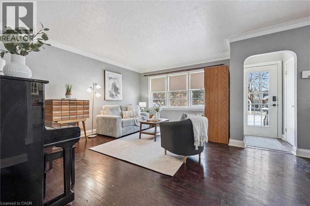 1135 Queens Boulevard, Kitchener, ON - Indoor