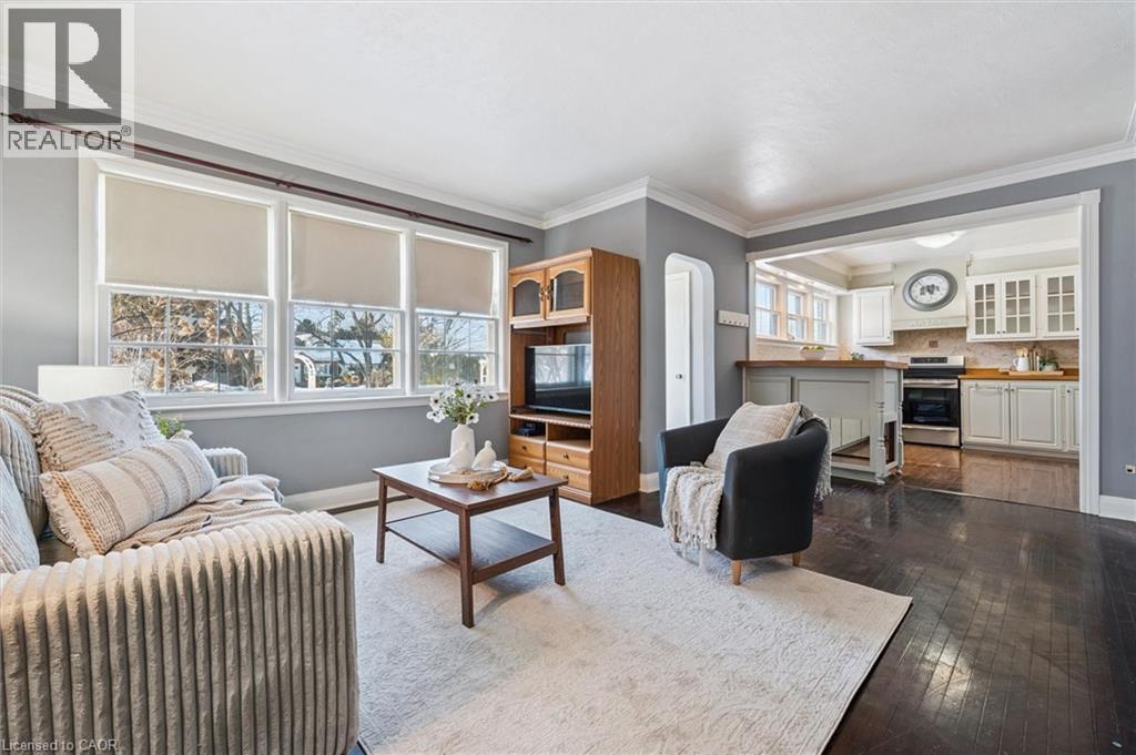 1135 Queens Boulevard, Kitchener, ON - Indoor