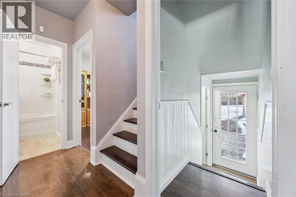 1135 Queens Boulevard, Kitchener, ON - Indoor Photo Showing Other Room